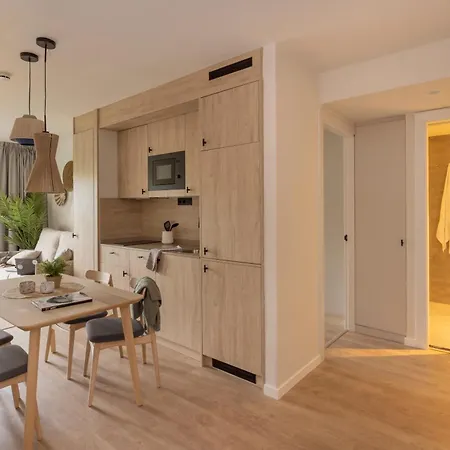 Libere Sant Antoni Aparthotel Barcelona